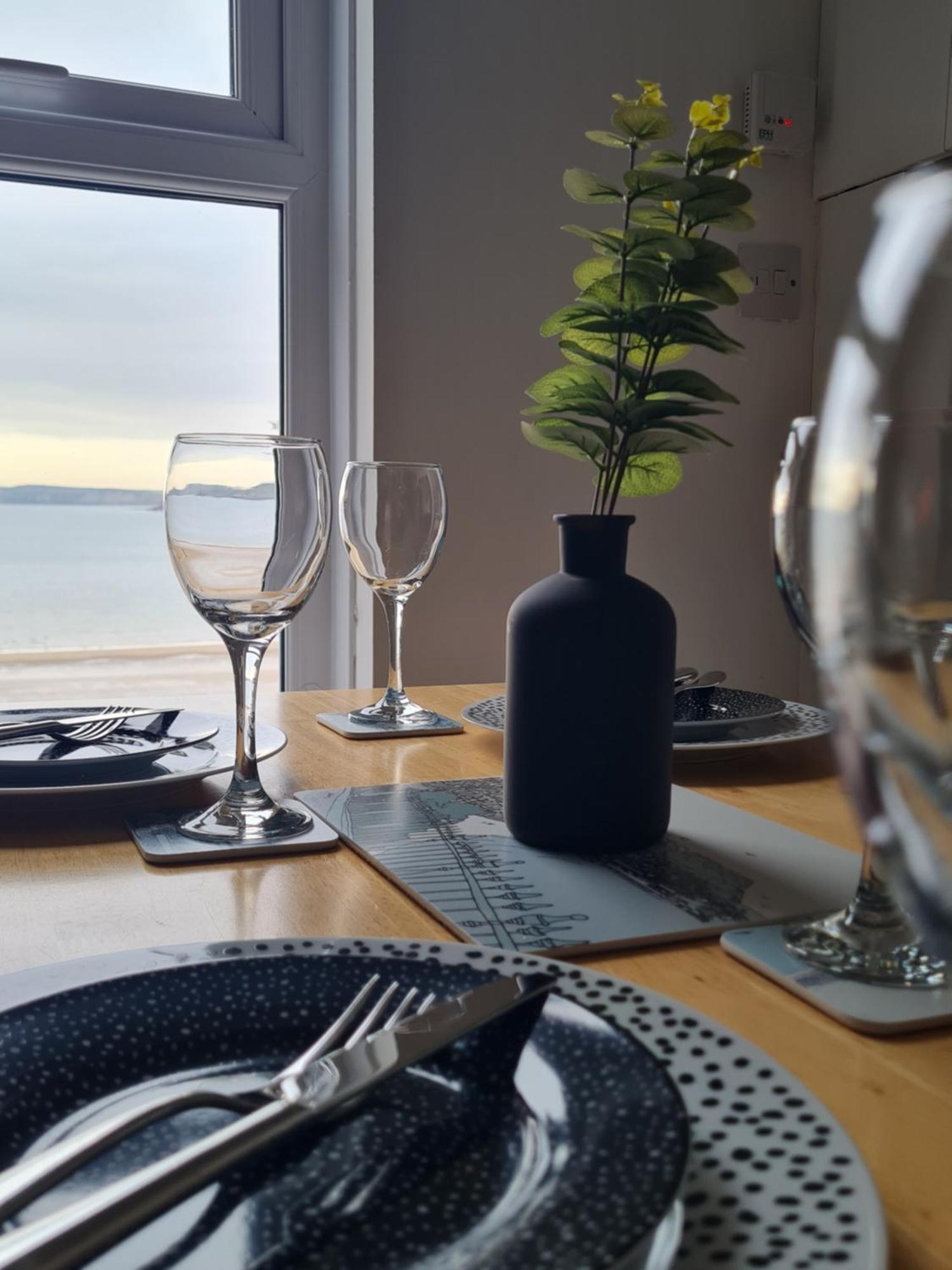 Yorkshire Rose - 2 Bed Apartment Sleeps 6 Scarborough Exterior photo